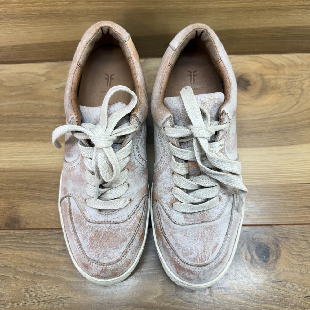 FRYE Distressed Sneakers Womens 6 M‎ White Over Beige Leather Casual Travel Boho